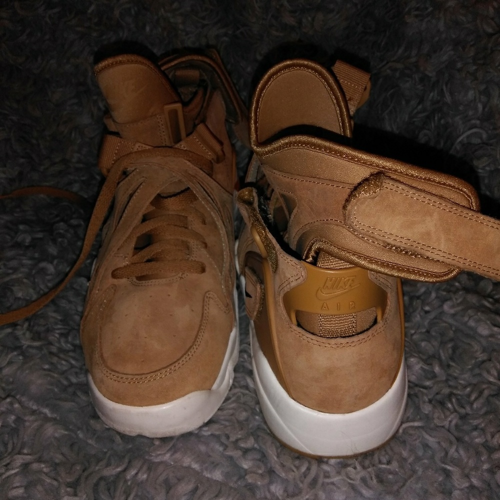 Nike shoes